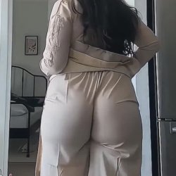 HOT MILFS BIG BOOTY ASS ATE DRESS